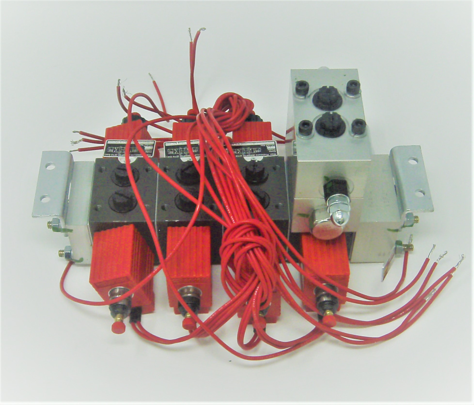 Control Valve Assembly - Versalift Parts